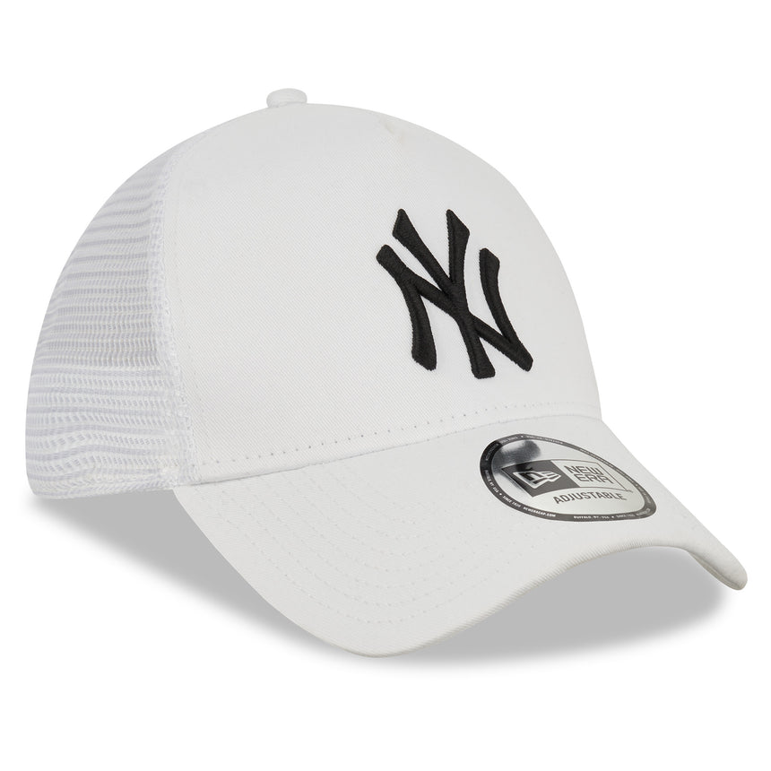 New York Yankees cap, New Era, trucker, essential, white