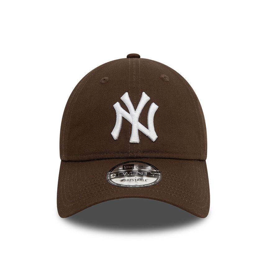 New York Yankees cap, New Era, 9TWENTY, essential, brown