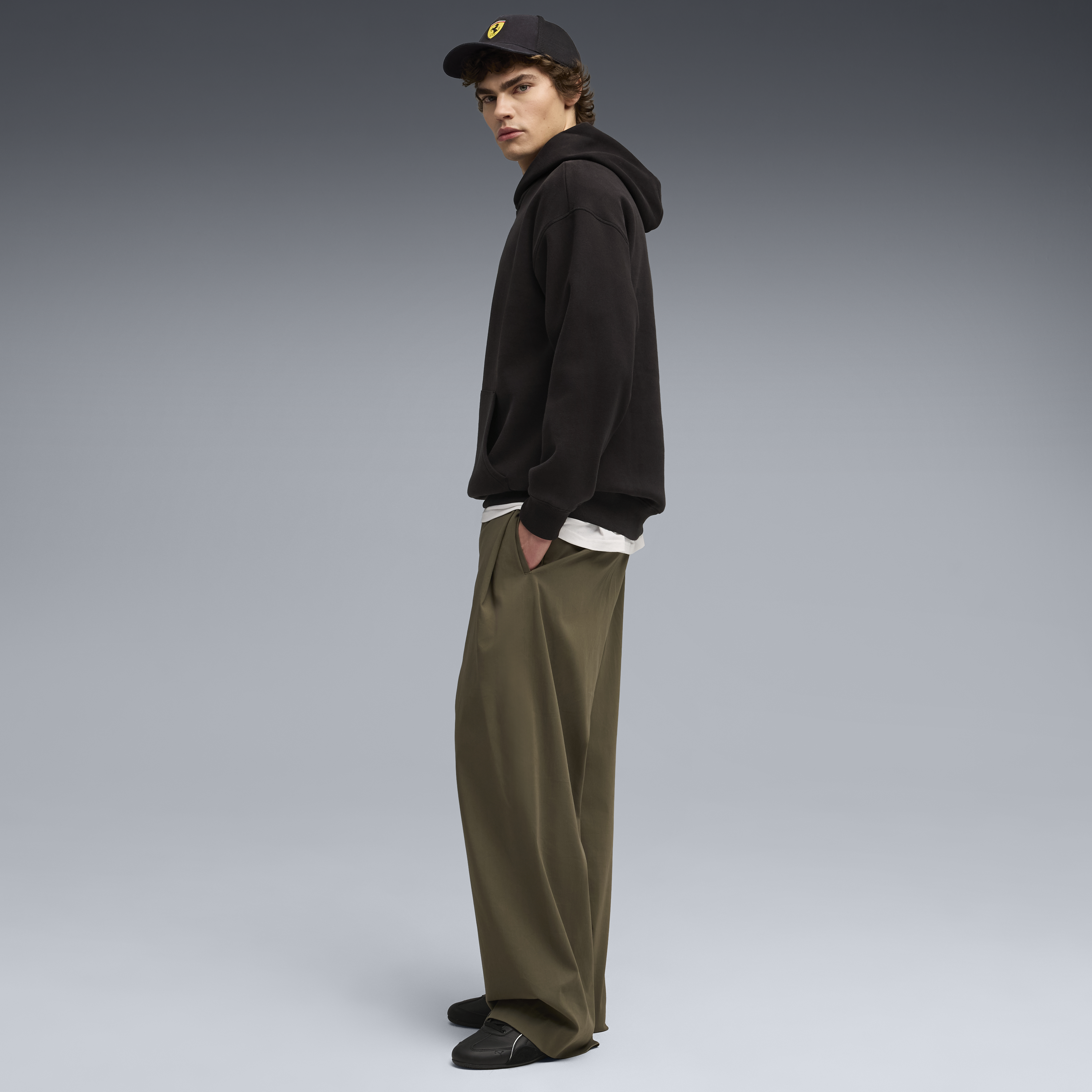 Ferrari hoodie, Puma, sportswear, shield logo, black š„