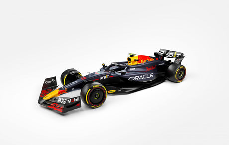 F1 Drivers Hilariously Guess Races From Bizarre Descriptions!