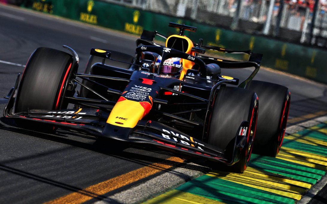 Red Bull Unveils Stunning RB18: F1 Fans Go Wild!