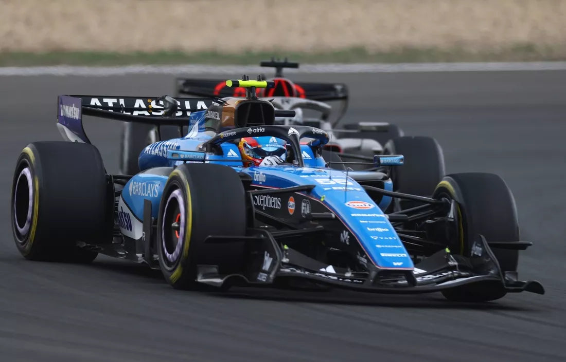 Williams Heritage restores FW18 for Hill reunion