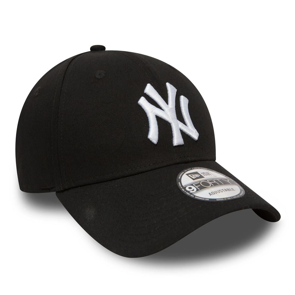 New York Yankees baseball cap, black