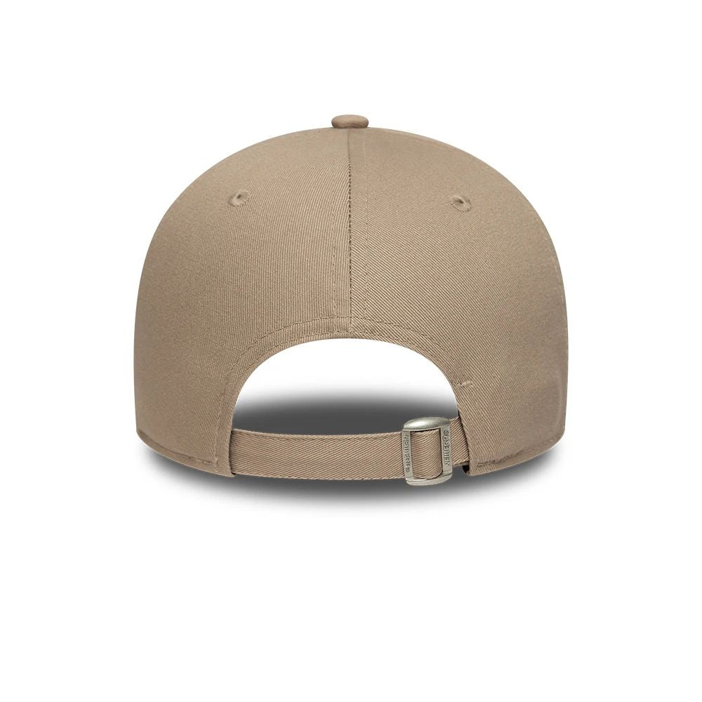 New York Yankees baseball cap, yellow