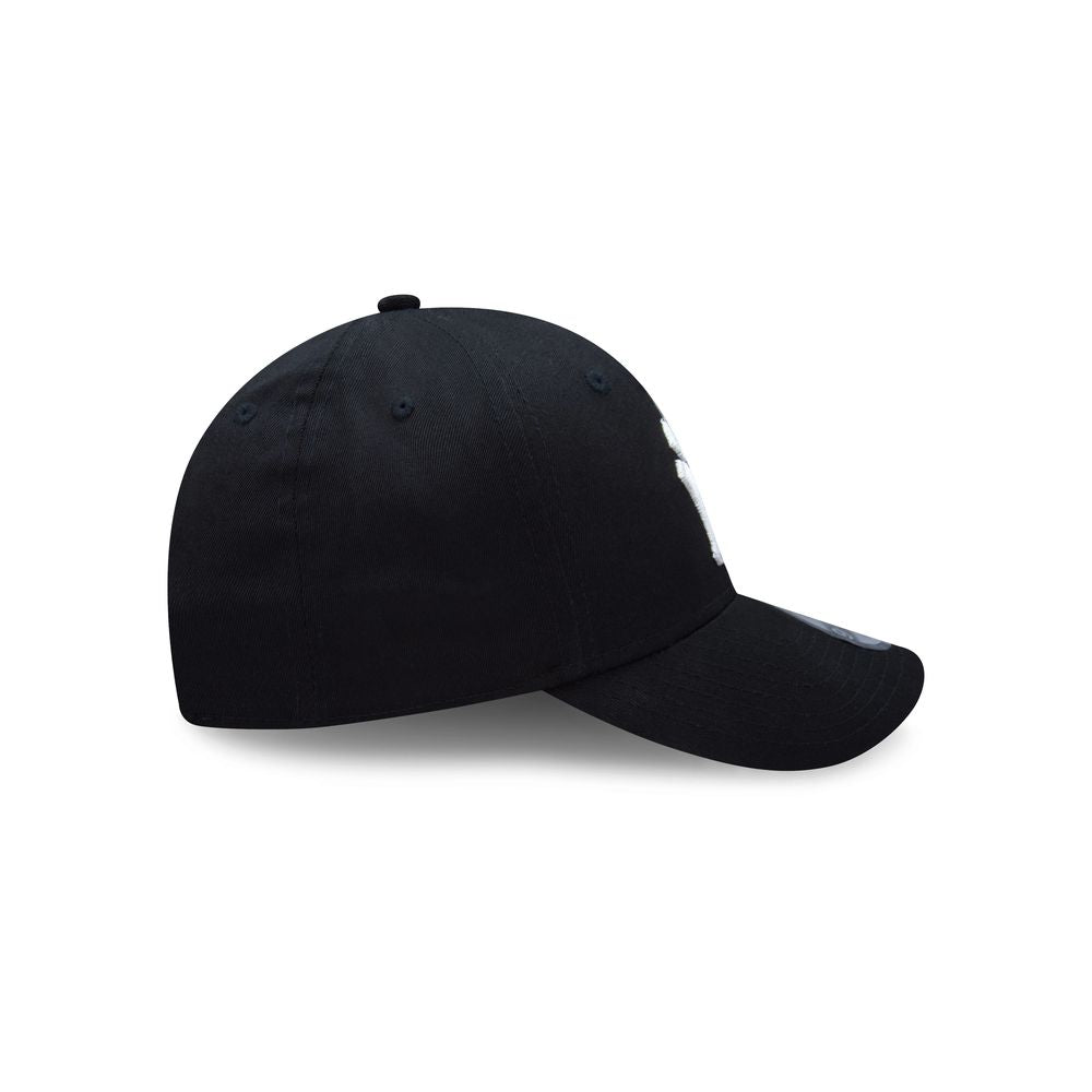 New York Yankees baseball cap, black