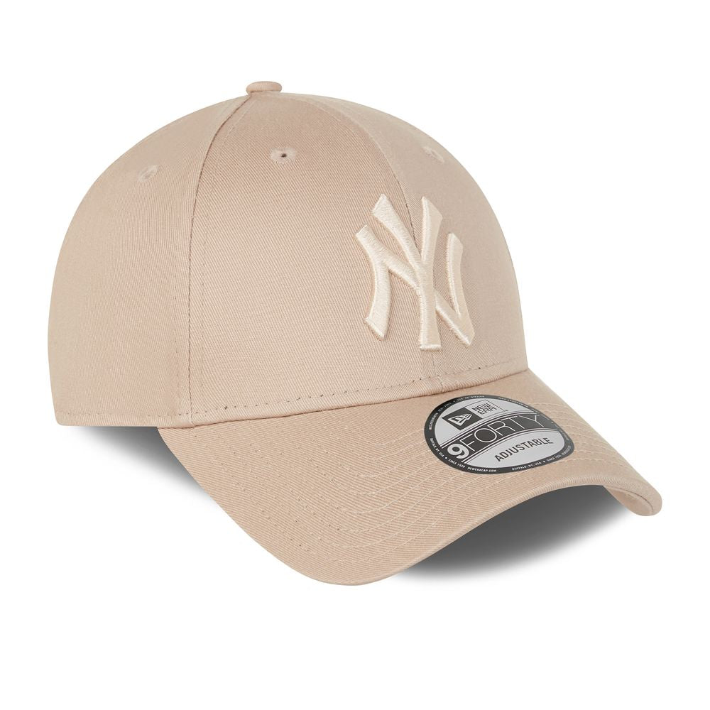 New York Yankees Essential 9FORTY Baseball Cap, beige